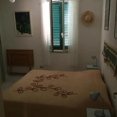 In Paese A Santa Teresa *