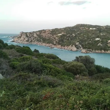 In Paese A Санта-Тереза-Галлура